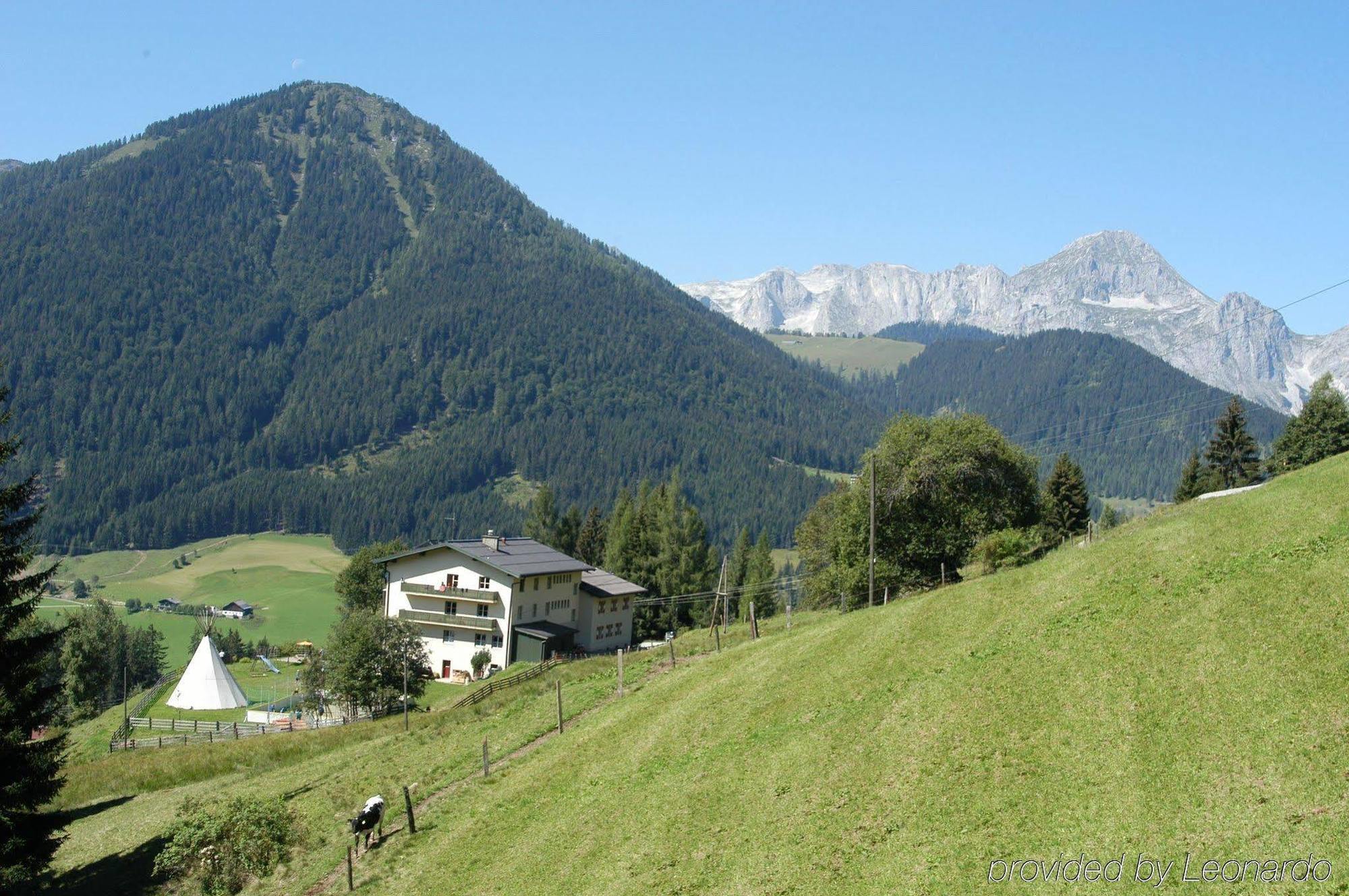 Jufa St. Martin Otel Sankt Martin am Tennengebirge Dış mekan fotoğraf