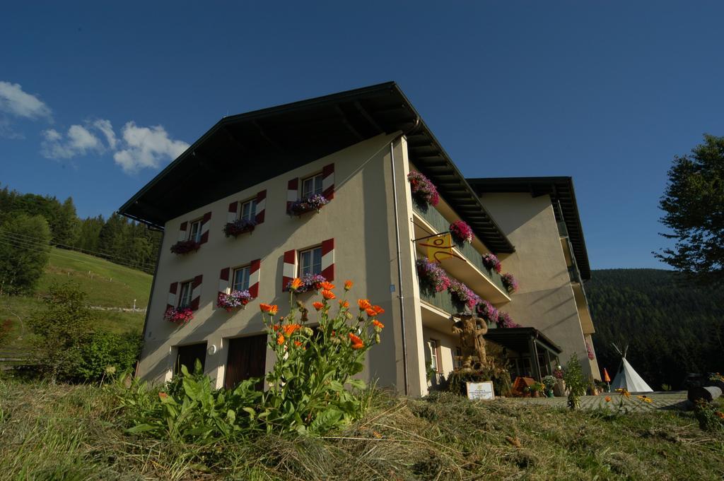 Jufa St. Martin Otel Sankt Martin am Tennengebirge Dış mekan fotoğraf